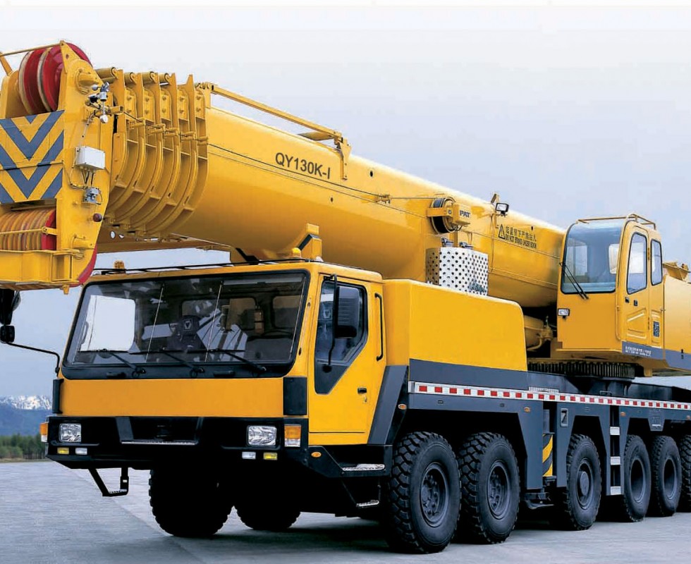 Truck-Crane-Payload-130-Ton-QY130K-I--980x800